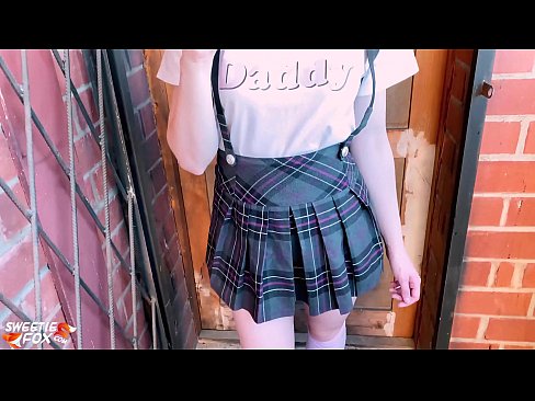 ❤️ Schoolgirl ດູດ dick ຂອງນາງເລິກແລະ fucks ແທນທີ່ຈະຫ້ອງຮຽນ. ໜັງໂປ້ ຢູ່ຄອມ lo.special-grasser.ru